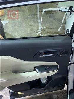 تۆیۆتا کراون